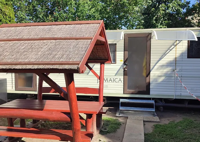 Rakos-Patak Camper Home Garden & Free Parking Holiday home