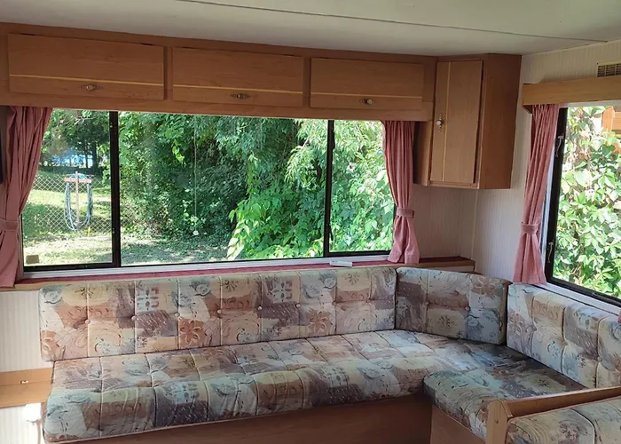 Rakos-Patak Camper Home Garden & Free Parking בית נופש בודפשט